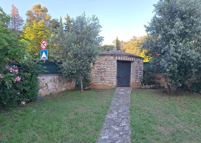 Family villa Oaza in Pula